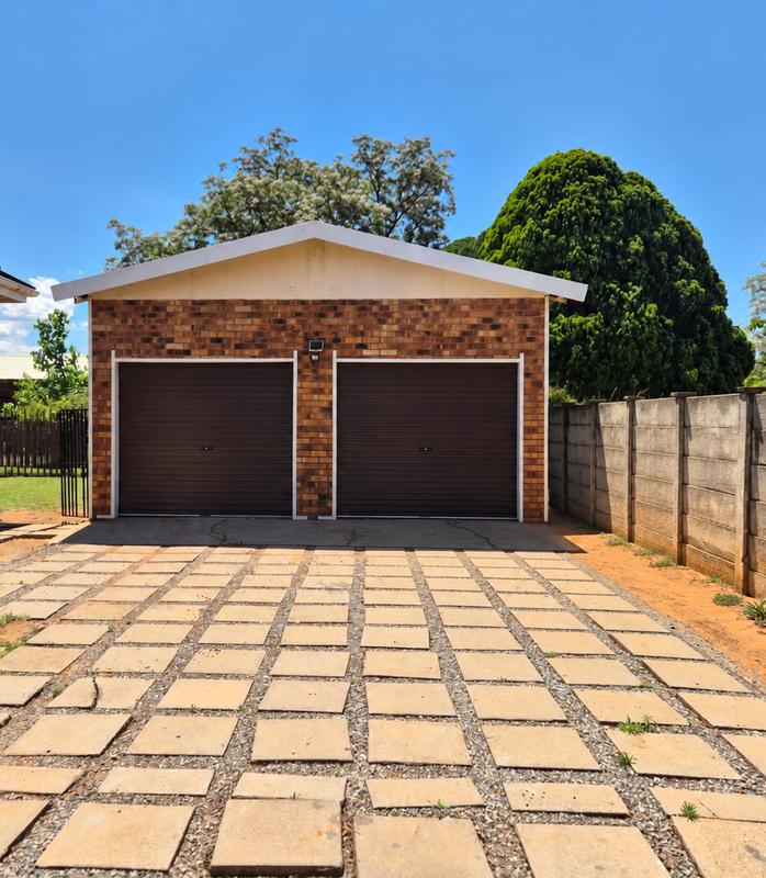 4 Bedroom Property for Sale in Bothaville Free State
